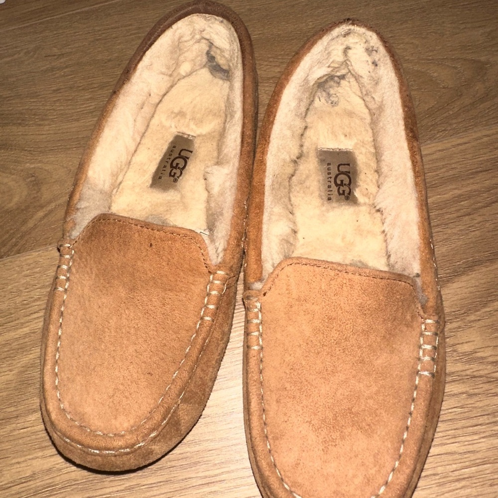 UGG WOMEN ANSLEY CHESTNUT SLIPPERS